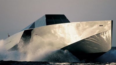 Το κάθετο σχήμα πλώρης της Wally-Η νέα αντίληψη στη σχεδίαση των express mega yachts