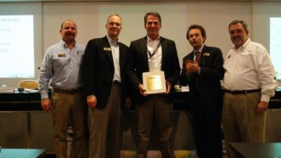 Βραβείο καλύτερου νέου αντιπροσώπου Boston Whaler στην Motocraft