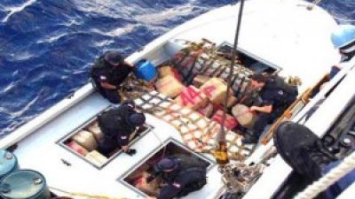 Ναρκωτικά εντοπίστηκαν σε σκάφος μετανάστη