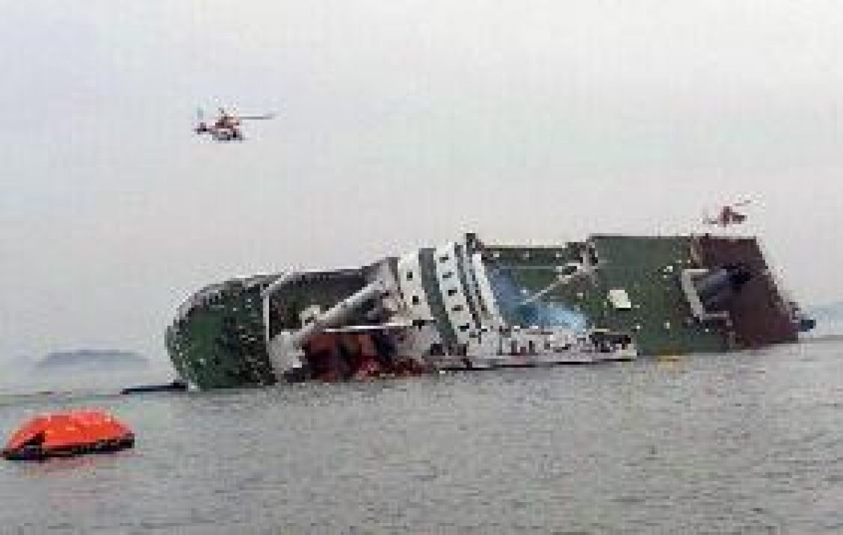Περισσότεροι από 100 οι νεκροί στο ναυάγιο ανοιχτά της Ν. Κορέας